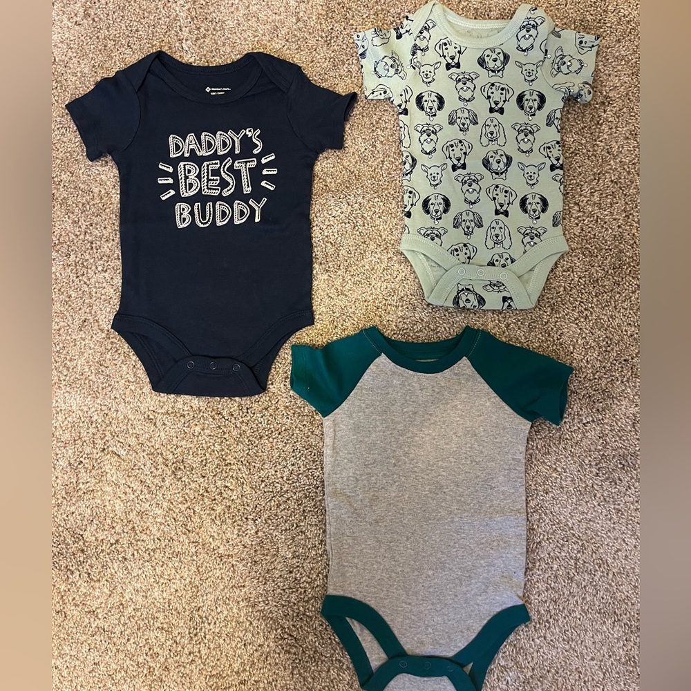 NWOT Set of 3 Baby Boy Onesies/Bodysuits — 0-3 Months